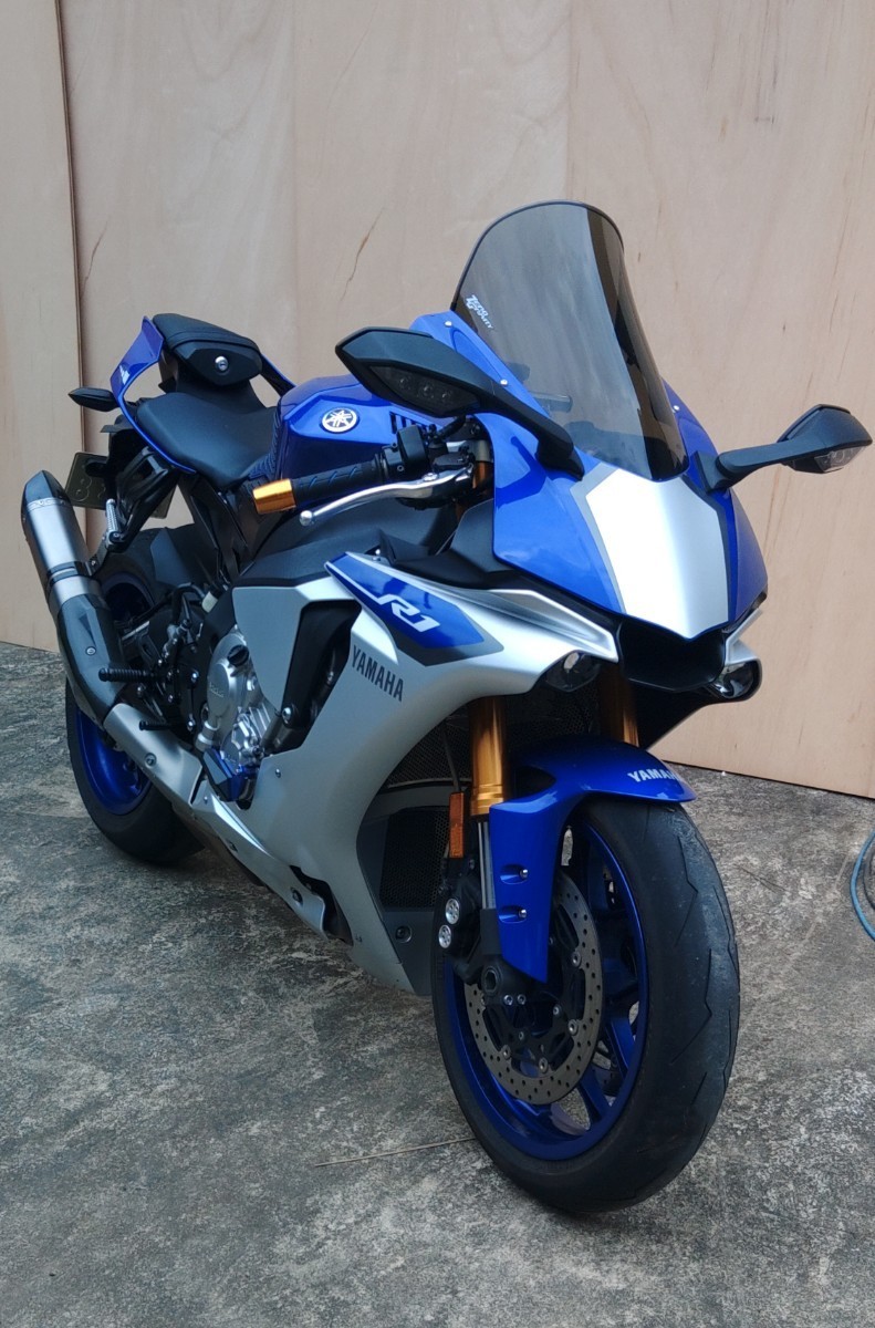 yzf r1