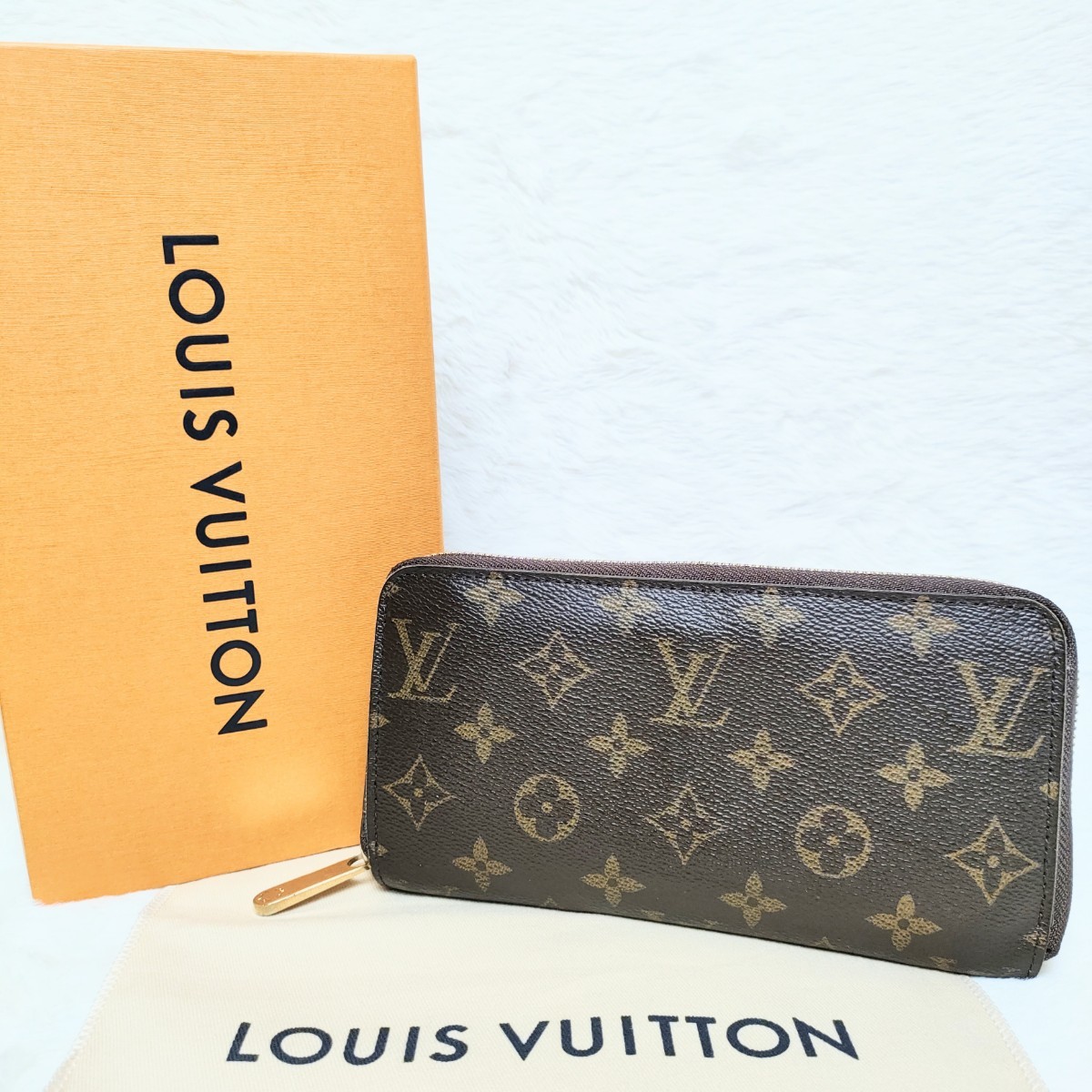 louis vuitton ルイ ヴィトン モノグラム ジッピーウォレット ラウンド