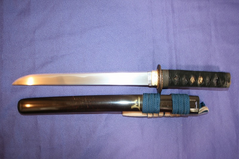 純銀 短刀 日本刀 刻印 家紋 守り刀 縁起物 時代 骨董 294g 古美術品 純銀 短刀 日本刀 刻印 家紋 守り刀 縁起物 時代 骨董 294g 古美術品