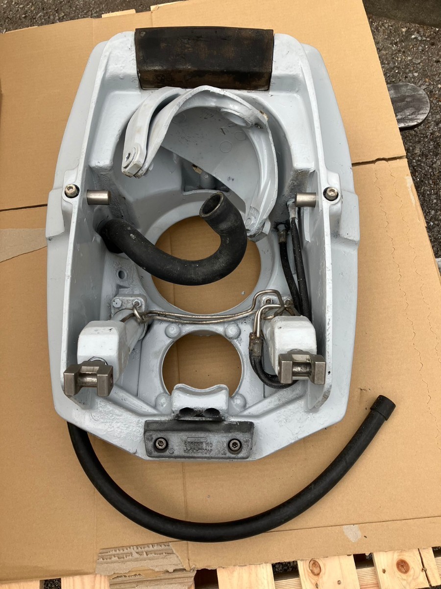 VOLVO PENTA ボルボ ペンタ 290DP チルトシリンダー パイプ ホース 