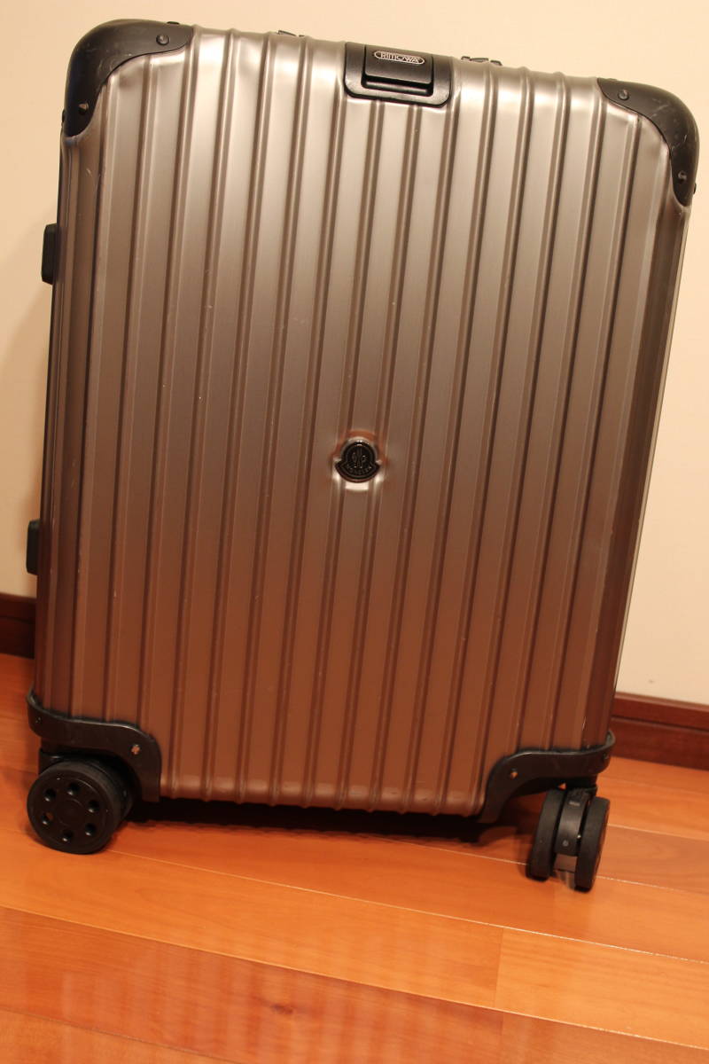 Moncler Rimowa