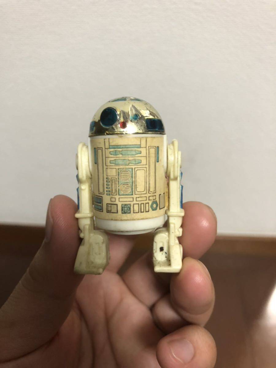 R2D2