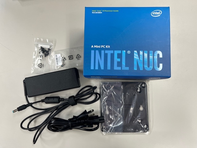 宅送] INTEL インテル NUC NUC8i5BEHS BOXNUC8i5BEHS | fachia.com.ar