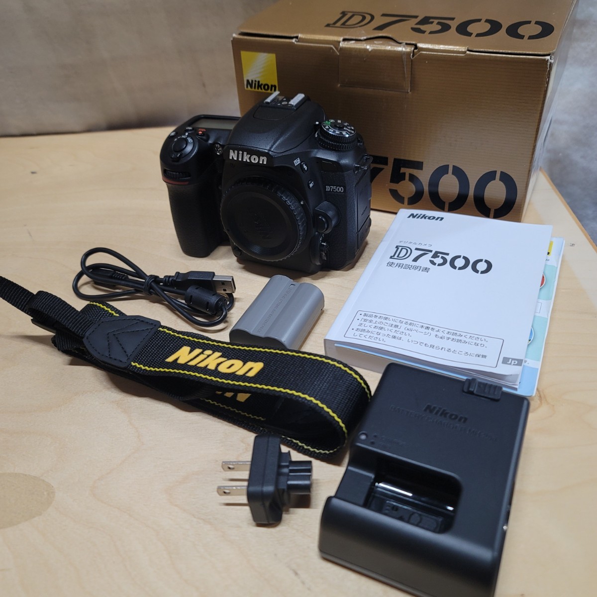 Nikon D5000☆スマホ転送OK＆即日発送☆低コスト一眼レフ☆2954