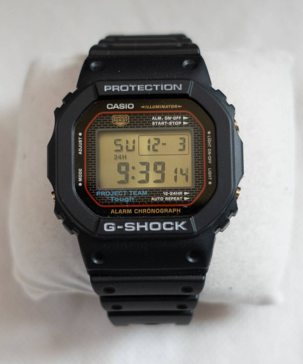 g-shock dw-5040pg-1