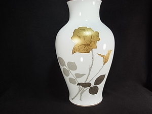 未使用同様/大倉陶園　金銀色　バラ絵の花瓶　37cm 美品良好品