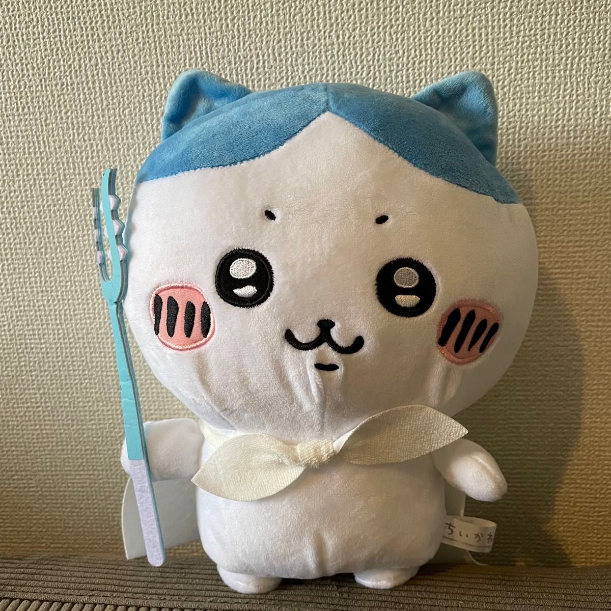 討伐棒をもった特大ぬいぐるみ ちいかわ BIG | Shop at JDirectItems
