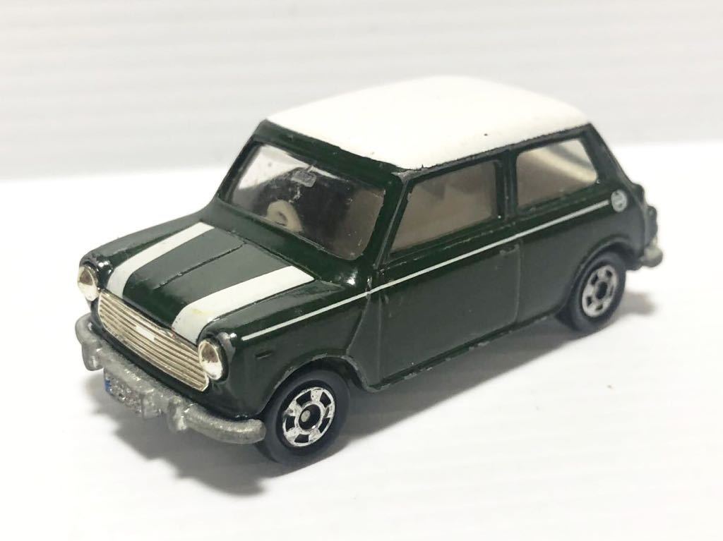 tomica f8