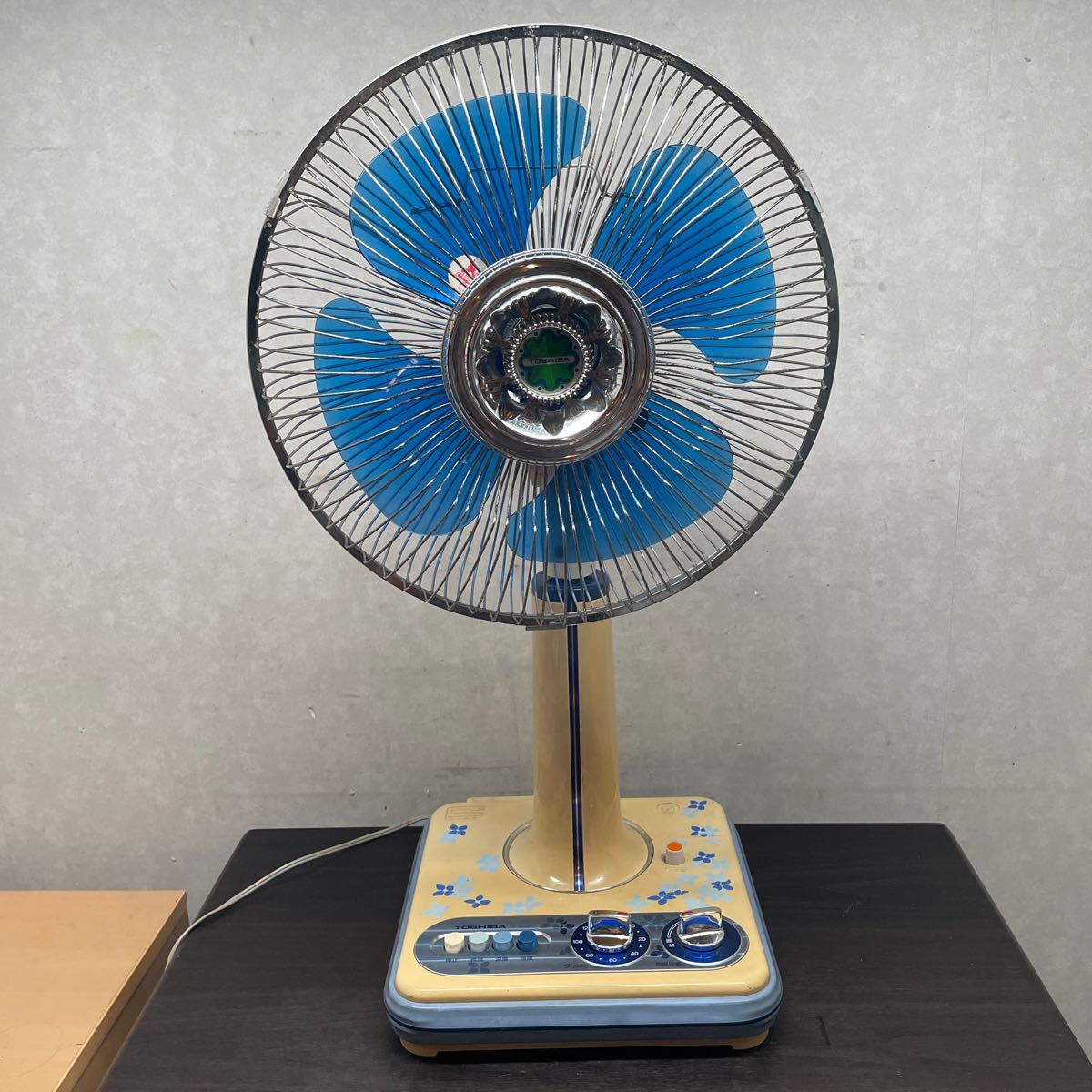 東芝 扇風機 f