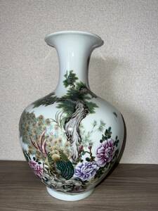 中国古玩 花瓶 花器 色絵 古美術 琅彩瓶。高：35.2cm 幅:24.5