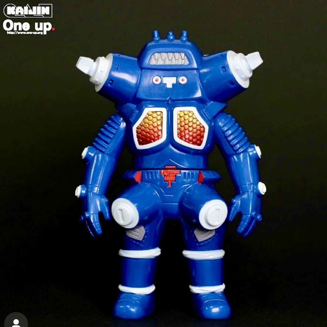 KAIJIN x One up.