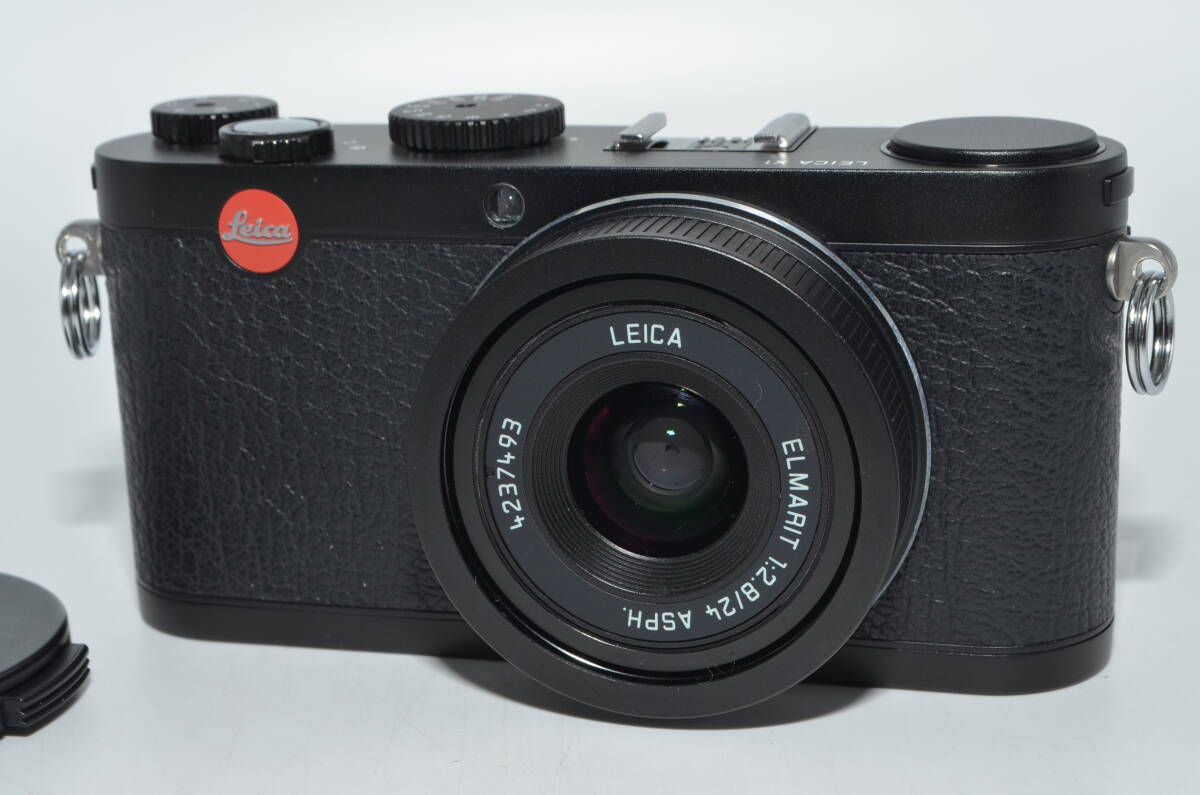 leica x1