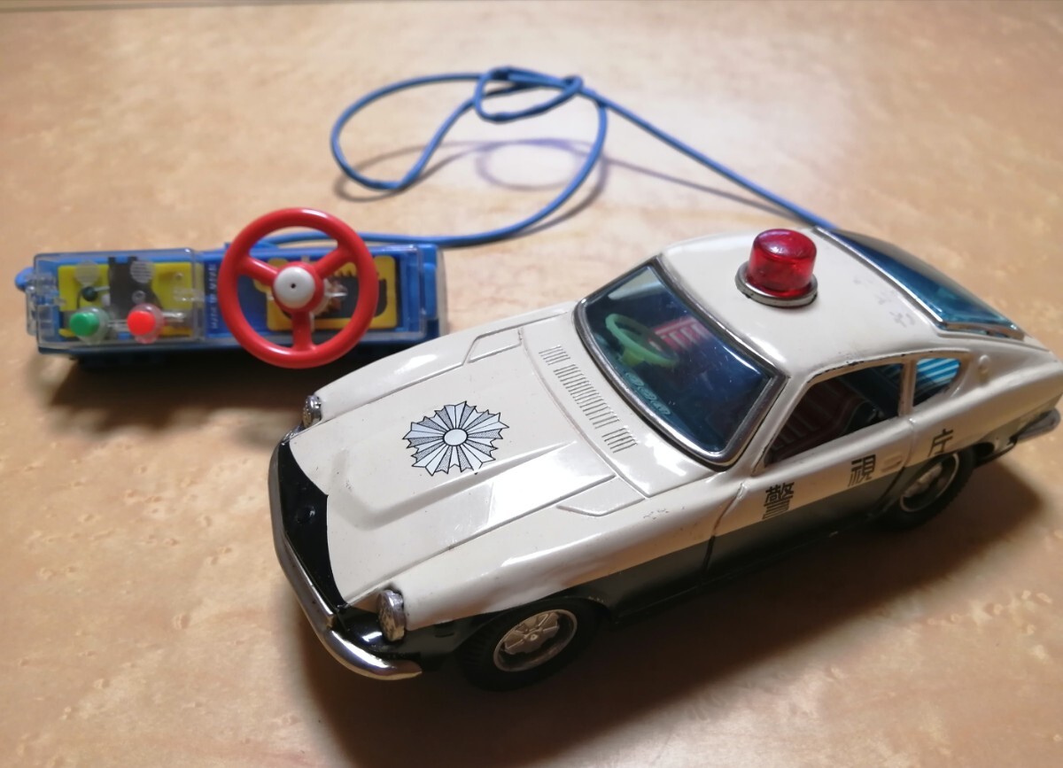 1970年代 日本製 バンダイ ブリキリモコンモデル・日産 1970年代 日本製 バンダイ ブリキリモコンモデル・日産
