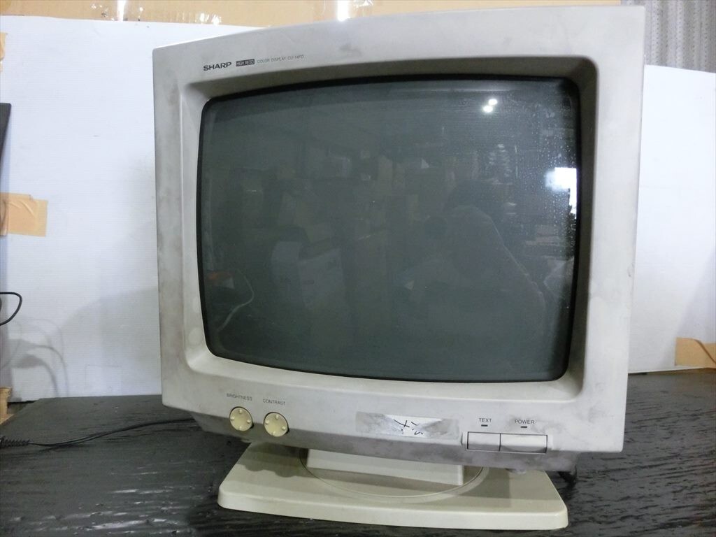 CRT モニタ