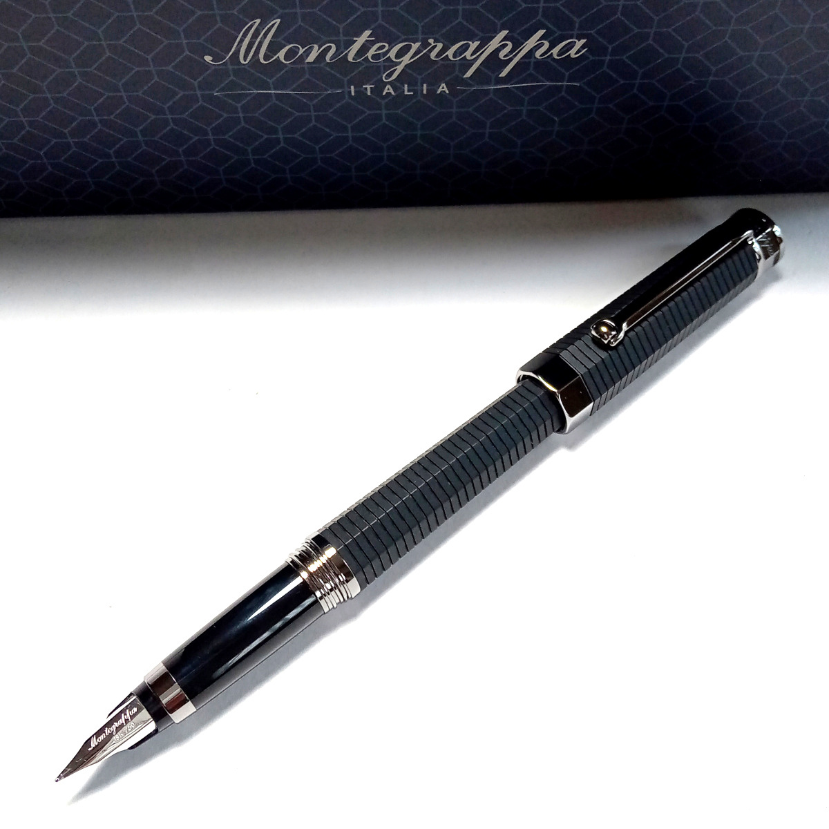 MONTEGRAPPA】 モンテグラッパ ビューティーブック レディ 万年筆 200本限定 購入 B 太字