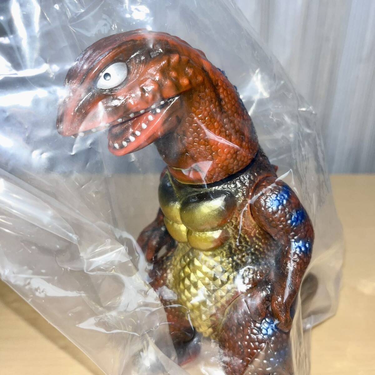 サンガッツ　メガロドン　ソフビ　未開封 メガロドン（オレンジポラリゼーション） | 海洋古代