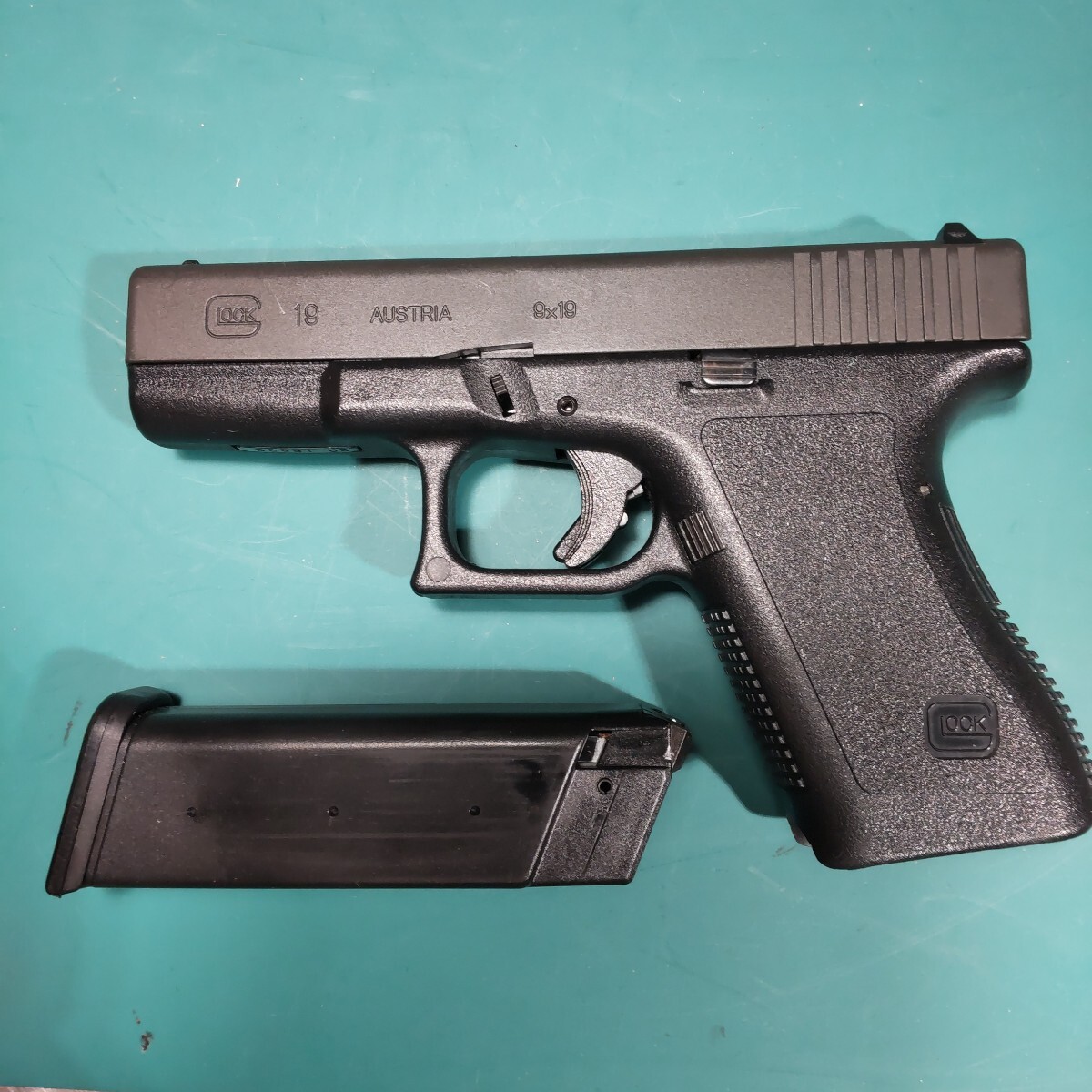 GLOCK19 旧MGC製 MGC [GLOCK19] Old type gas blowback disassembly, maintenance