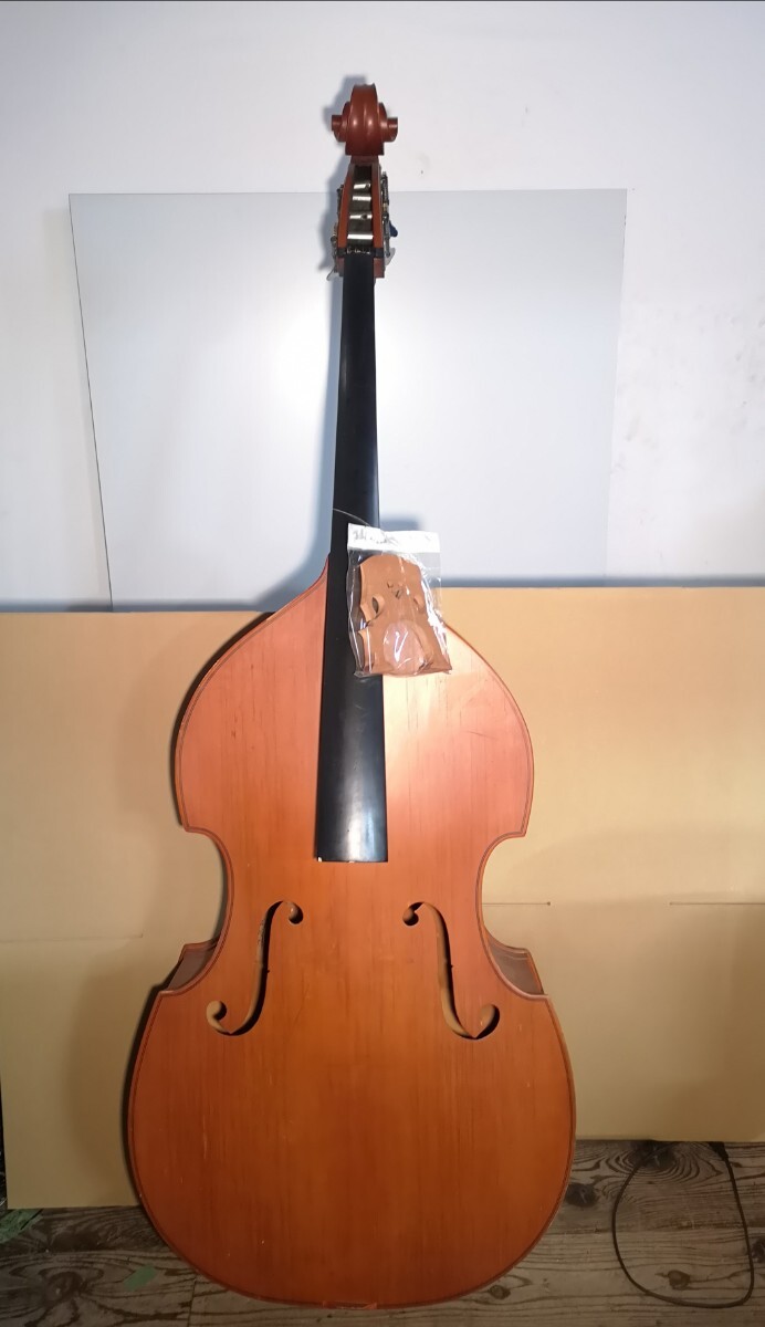 ウッドベース、コントラバス