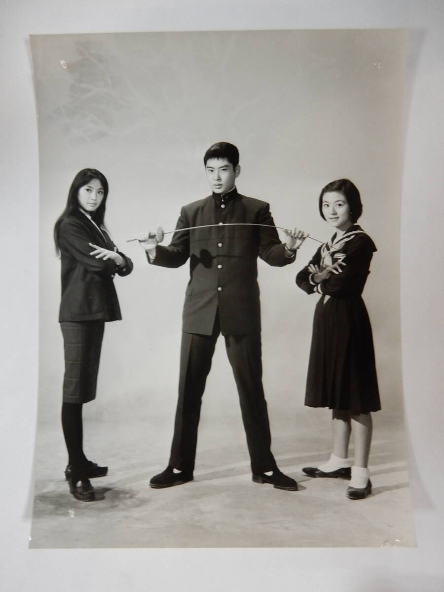 人気定番，大人気 【闇に流れる口笛】B2映画ポスター/監督 牛原陽一/和田浩治/吉永小百合 他_長BPL