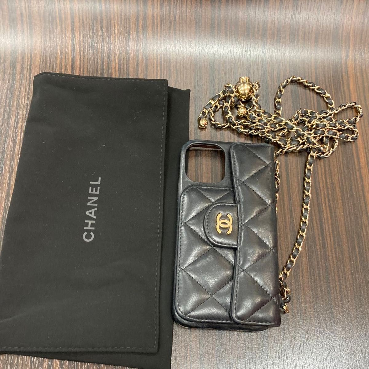 CHANEL シャネル ココマーク マトラッセ キャビアスキン iPhoneケース