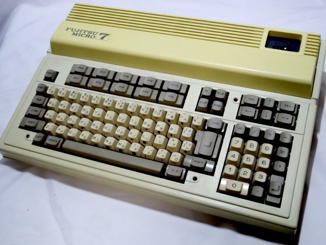 fujitsu fm-7