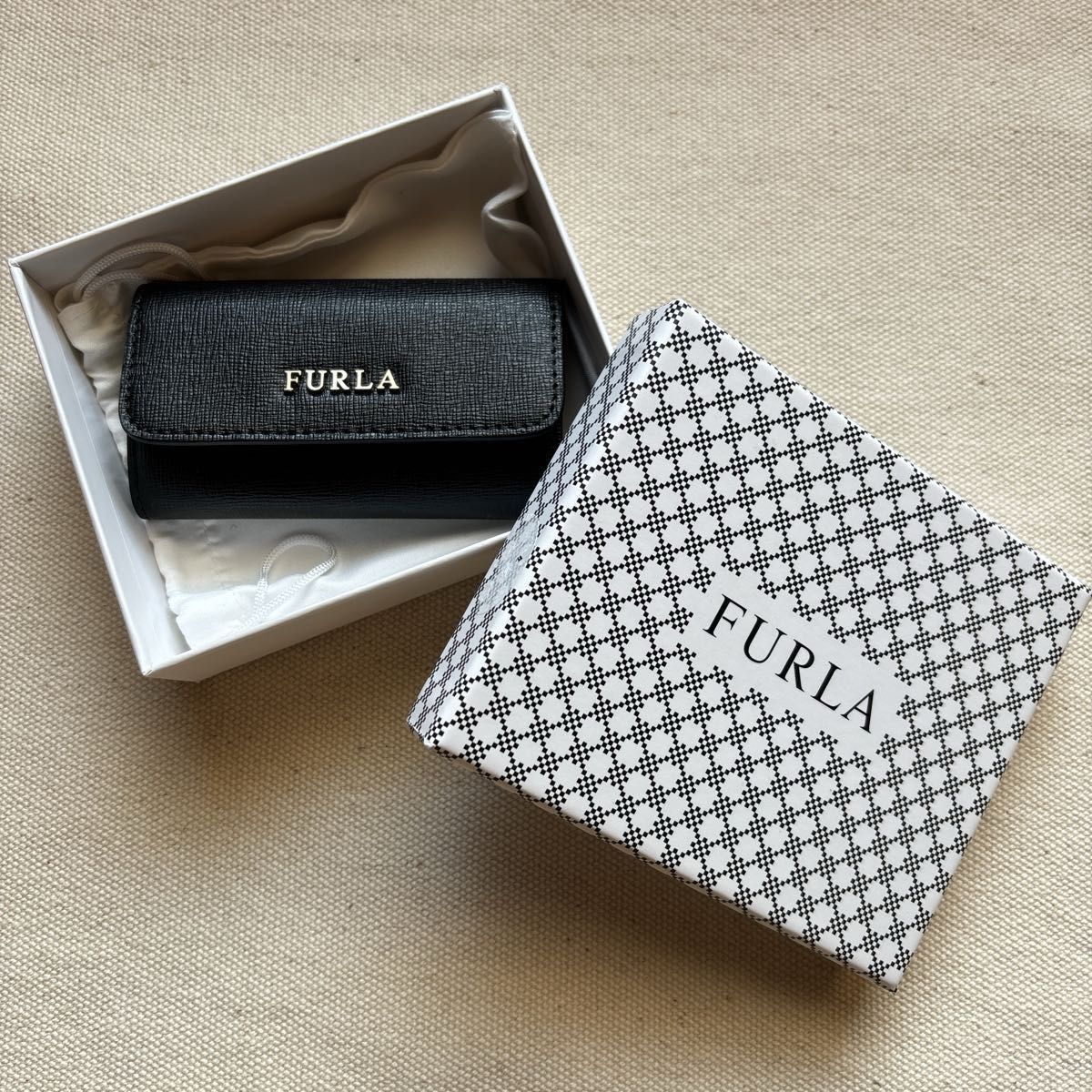 付属品全て有り☆新品 FURLA フルラ 4連キーケース グリーンベージュ