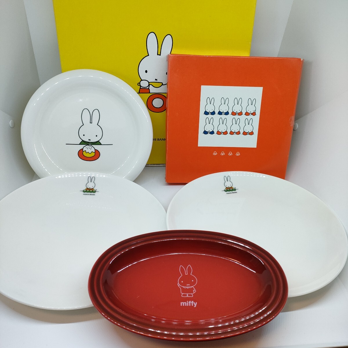 LE CREUSET miffy 皿 4枚セット ル・クルーゼ×ミッフィーがコラボ！「ミッフィー コレクション