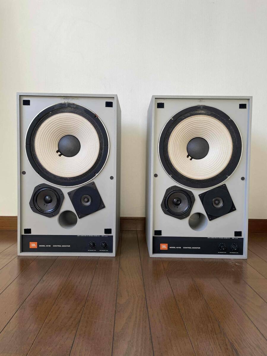 JBL 4311