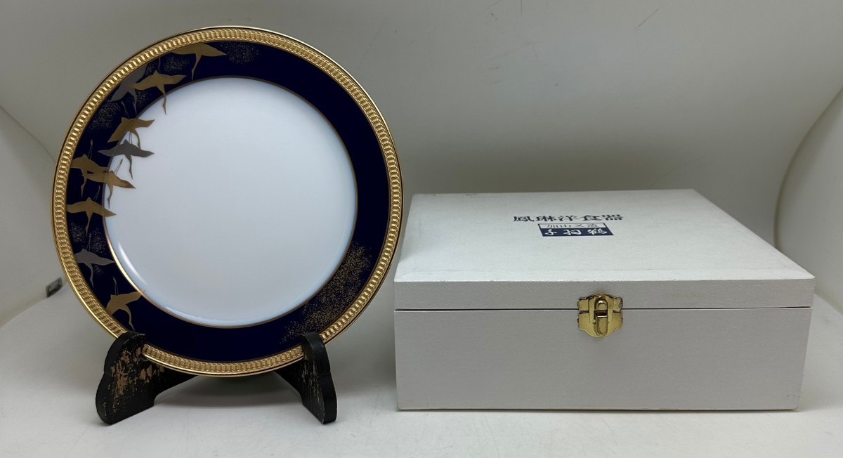 大倉陶園 瑠璃 金彩 梅 スープ皿 プレート LIMITED EDITION 大倉陶園 瑠璃 金彩 梅 スープ皿 プレート LIMITED EDITION 限定品